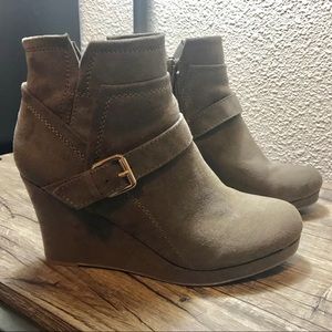 REPORT taupe faux suede wedge booties